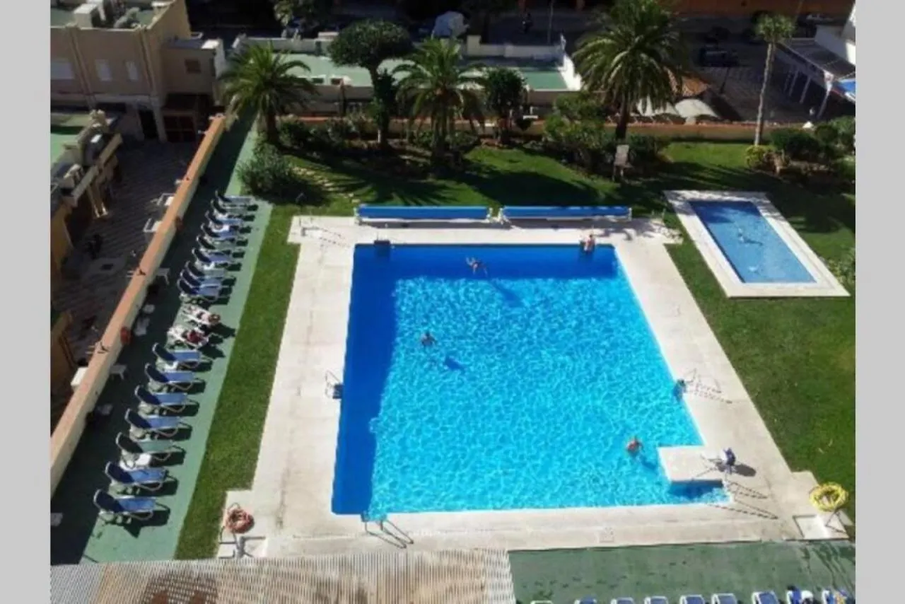 Apartment Estudio El Puerto - En El Mismo Centro De Fuengirola, Primera Linea De Playa